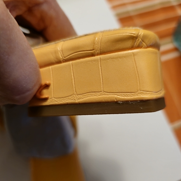 Sandals - Picture 6 of 8